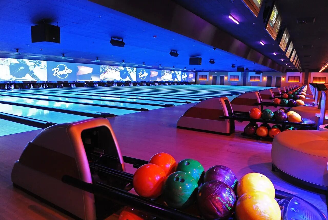 Bowling alley AV